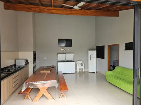 Casas com 03 suítes e piscina – foto 7